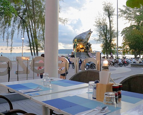Breeze Cafe & Bistro